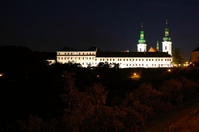 Kloster Strahov bei Nacht